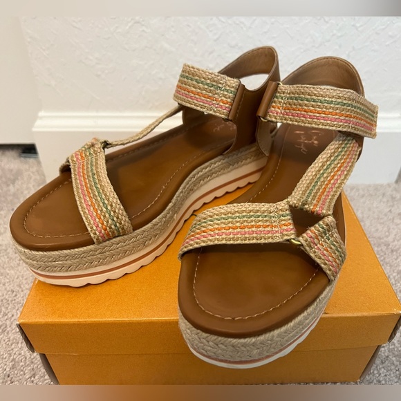 Crown Vintage Shoes - Crown Vintage wedge multi colored sandals. Size 7